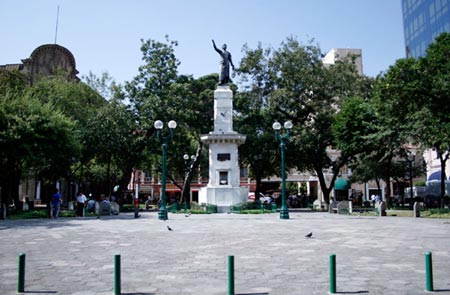 Estatua Miguel Hidalgo y Costilla